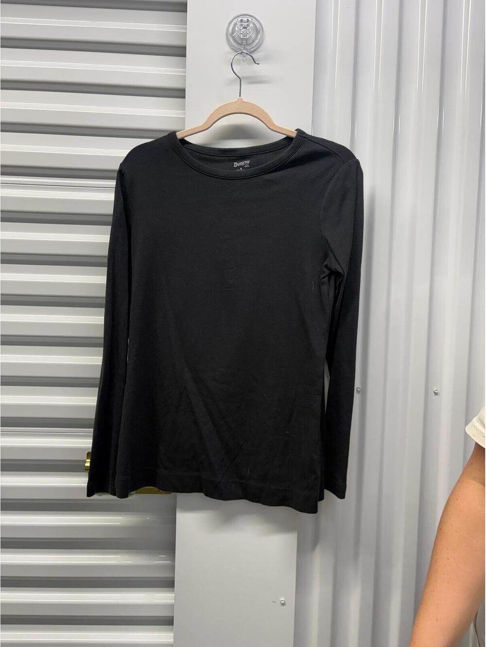 Duluth Trading Company Women’s Medium Heavyweight Black Long Sleeve 100% Cotton